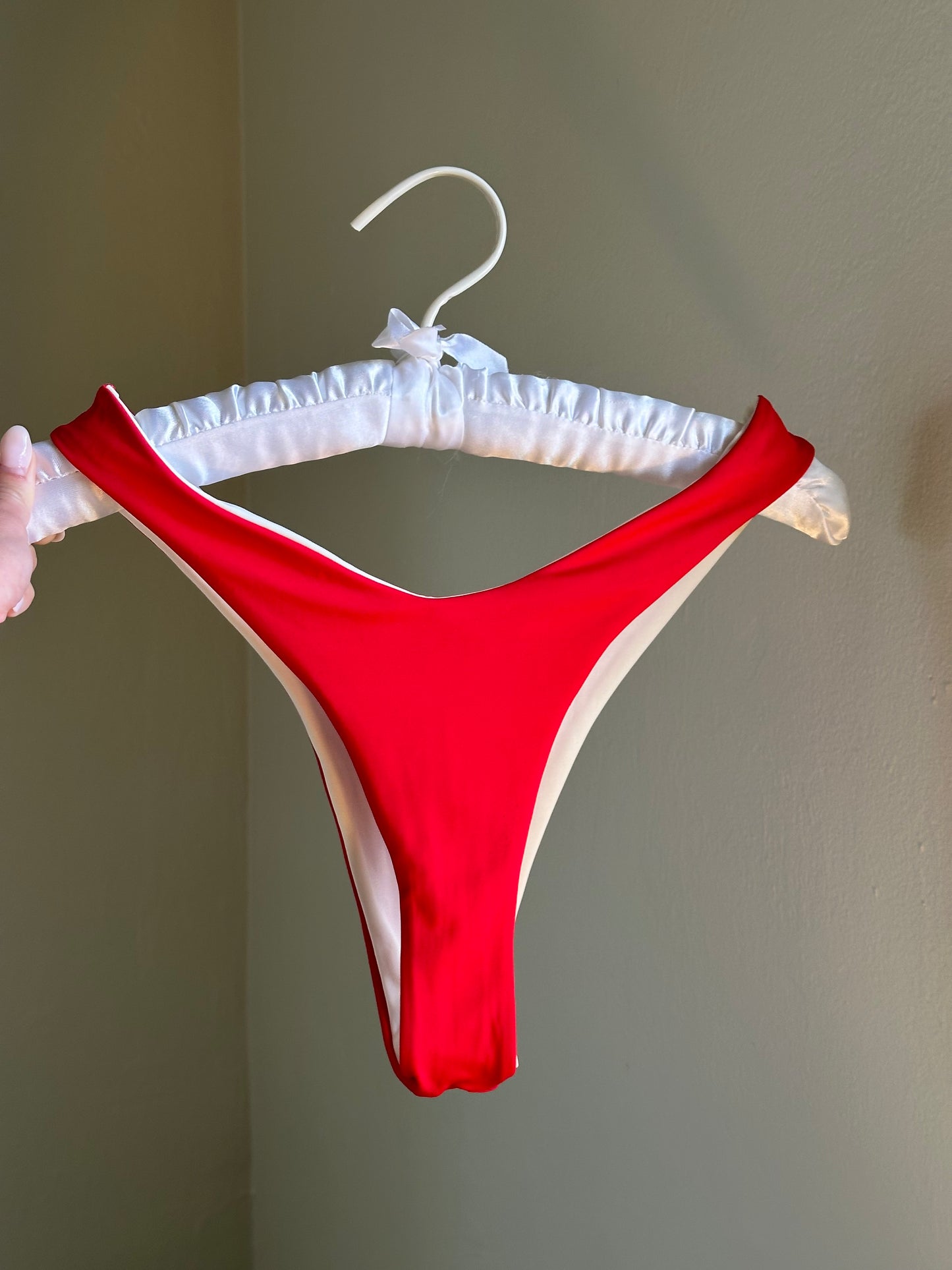 Classic red 90s bottoms