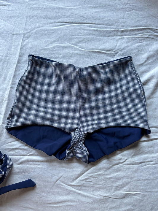 dolly boyshorts - small